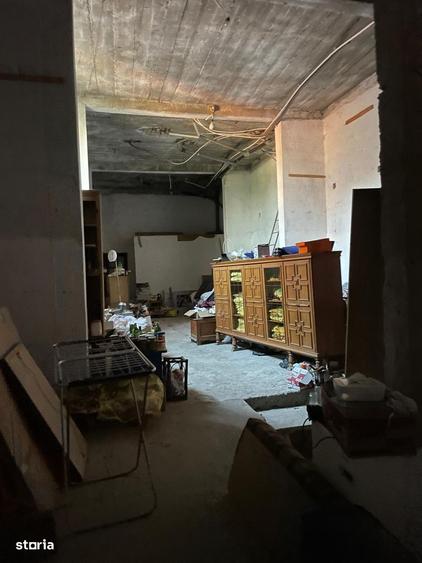 Casă cu 4 camere în Horea