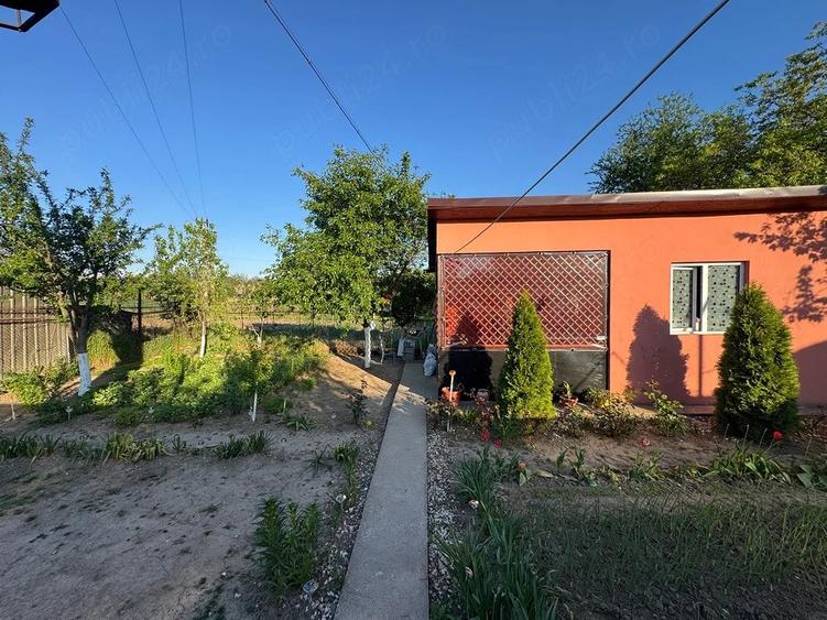 Apartament cu 2 camere decomandat în Brădești