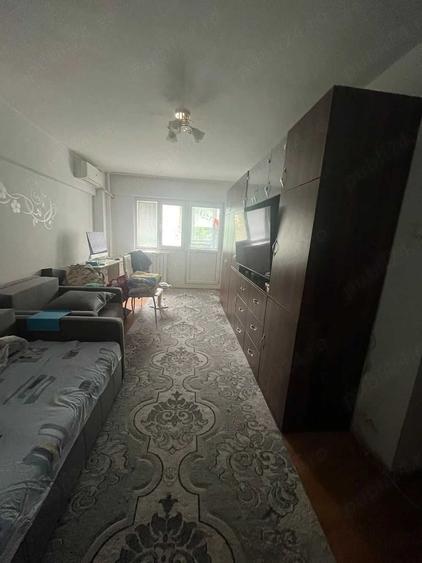 Apartament cu 2 camere decomandat în Dristor