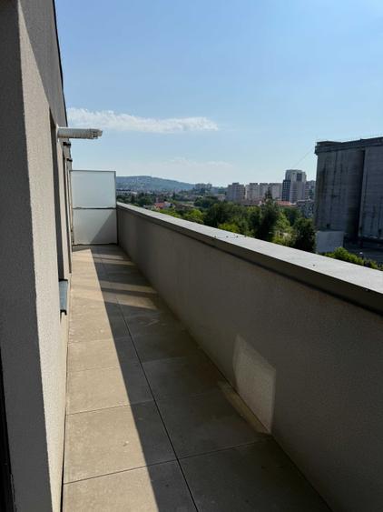 Apartament cu 2 camere decomandat în Exterior Vest