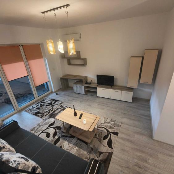 Apartament cu 2 camere decomandat în Dumbrăvița