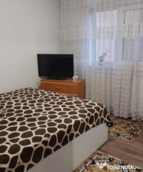 Apartament cu 2 camere decomandat, mobilat în Poarta 6