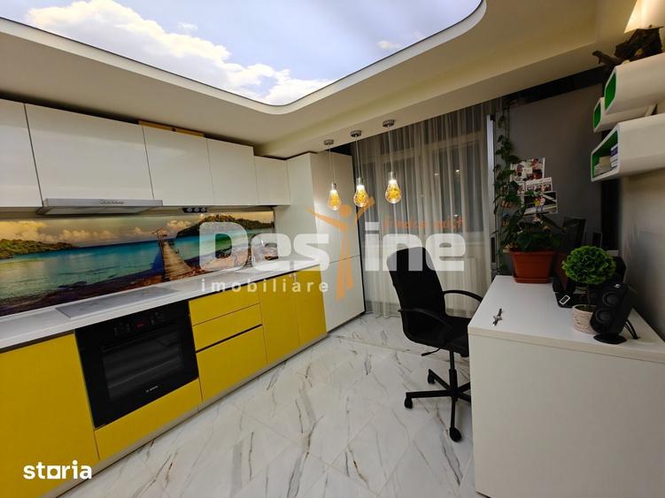 Apartament cu 3 camere decomandat, mobilat în Central