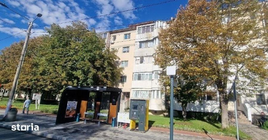 Apartament cu 3 camere decomandat în Ciulnița