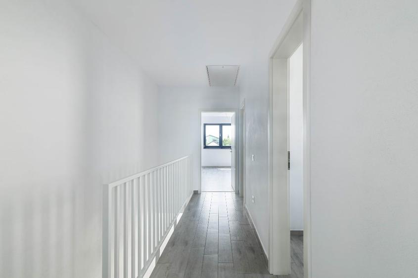 Duplex cu 3 camere cu Teren 200 Mp în Sânpetru
