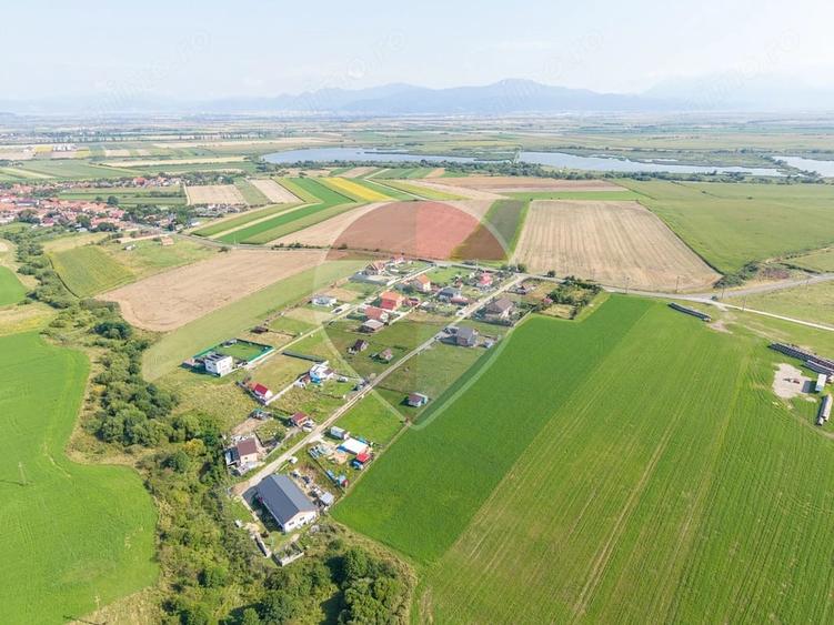 Teren de 1100 mp, în Satu Nou