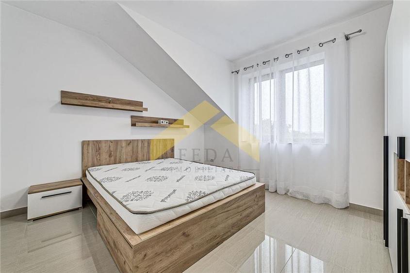 Penthouse cu 3 camere decomandat, mobilat în Bujac