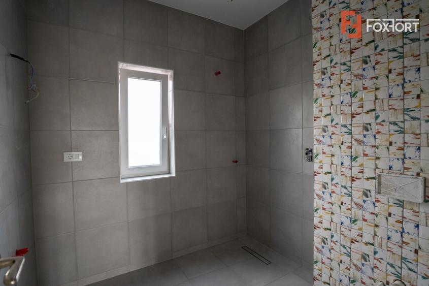 Duplex cu 4 camere cu Teren 273 Mp în Urseni