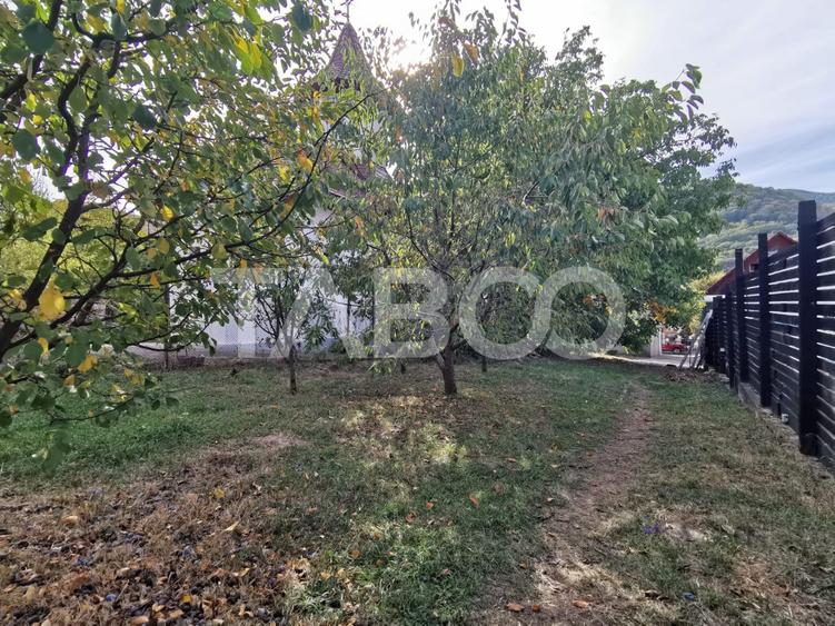 Casă individuală cu 3 camere cu Canalizare în Cisnădioara