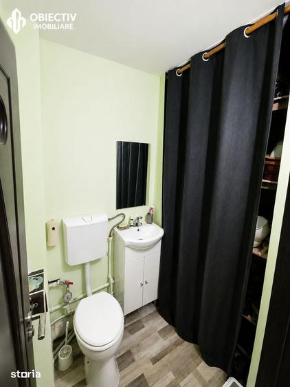 Apartament cu 4 camere decomandat în Central