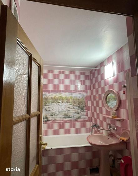 Apartament cu 4 camere în Mărăști