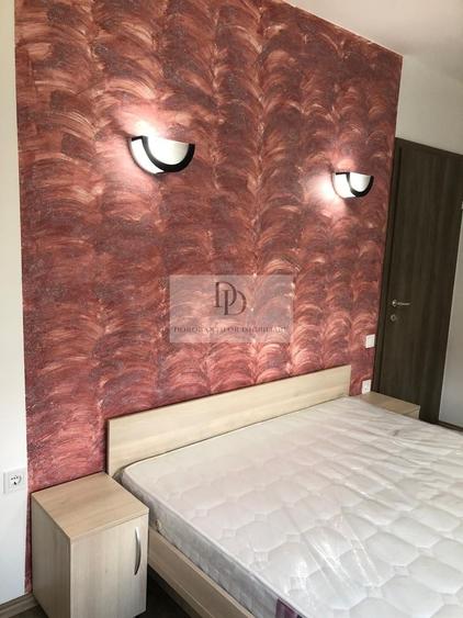 Apartament cu 3 camere semidecomandat, mobilat în Bună Ziua