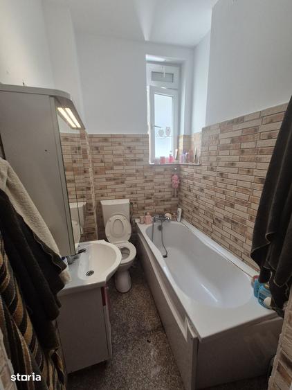 Apartament cu 4 camere în Cișmigiu