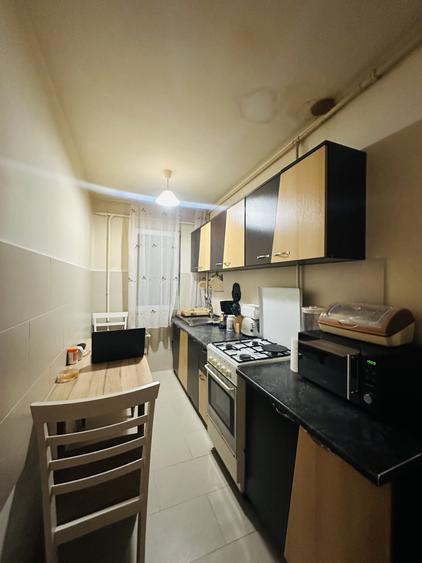 Apartament cu 2 camere semidecomandat, mobilat în Mănăștur