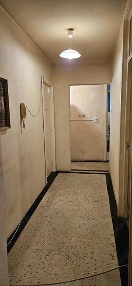 Apartament cu 2 camere decomandat în Arcul de Triumf