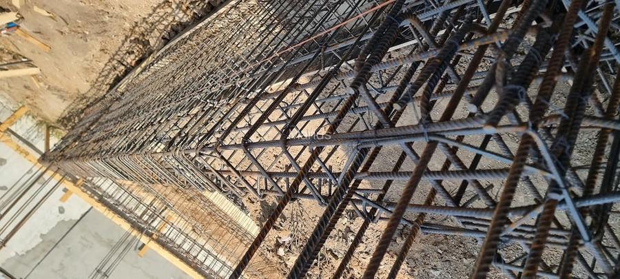 Casă cu Teren 246 Mp în Central