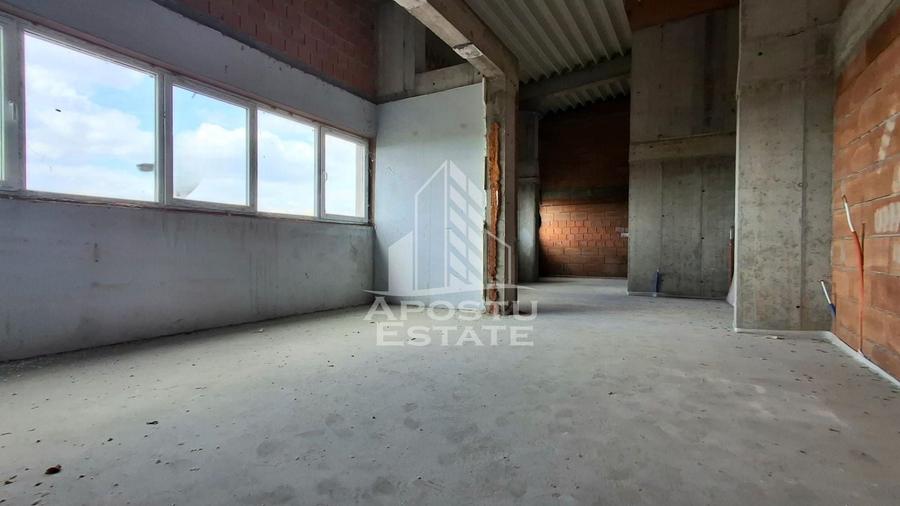 Apartament cu 4 camere decomandat în Funcționarilor