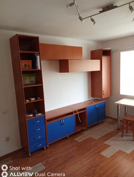 Apartament cu 2 camere semidecomandat în Astra