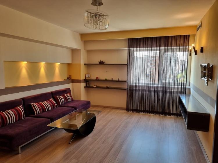 Apartament cu 2 camere decomandat, mobilat în 9 Mai