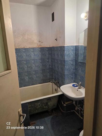 Apartament cu 2 camere semidecomandat în Exterior Vest