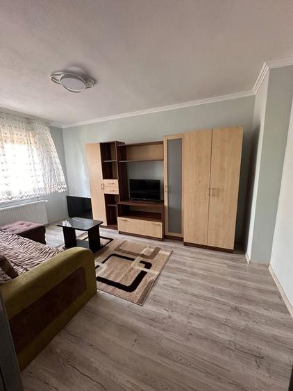 Apartament cu 2 camere decomandat în Vladimirescu