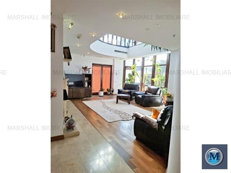 Casă cu 10 camere cu Piscina în Buna Vestire