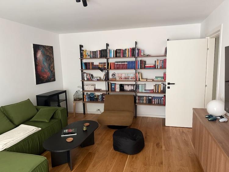 Apartament cu 2 camere decomandat, mobilat în Eroii Revoluției