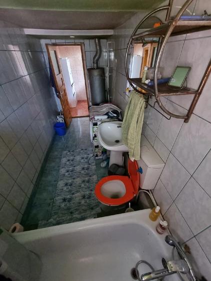 Casă cu 3 camere cu Teren 4300 Mp în Ionești