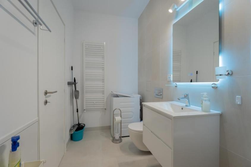 Apartament cu 2 camere decomandat, mobilat în Tudor Vladimirescu