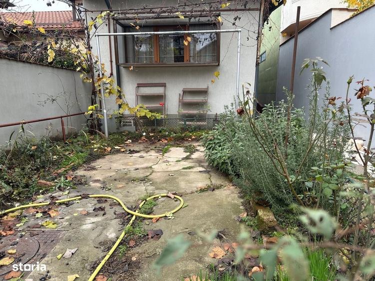 Casă cu 3 camere cu Teren 250 Mp în 1 Mai