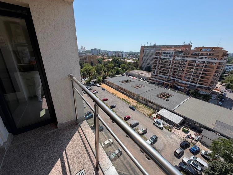 Apartament cu 3 camere decomandat în Grozăvești