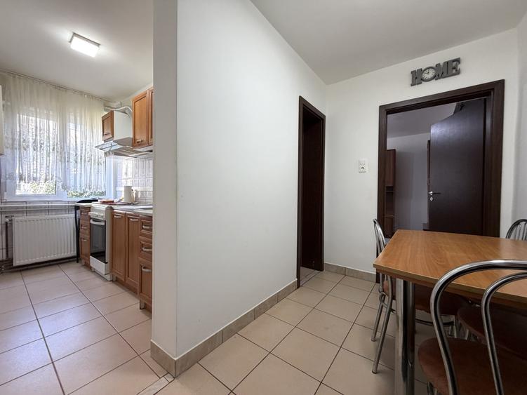 Apartament cu 2 camere nedecomandat, mobilat în Soarelui