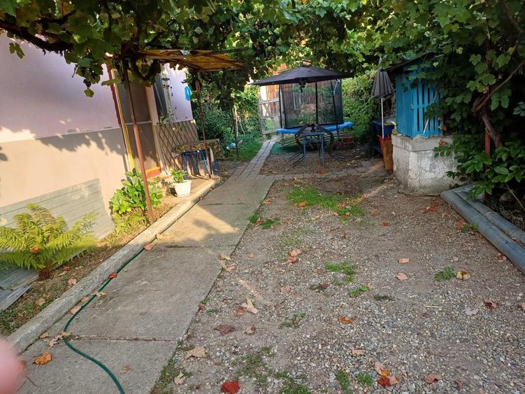 Casă cu 2 camere în Dos