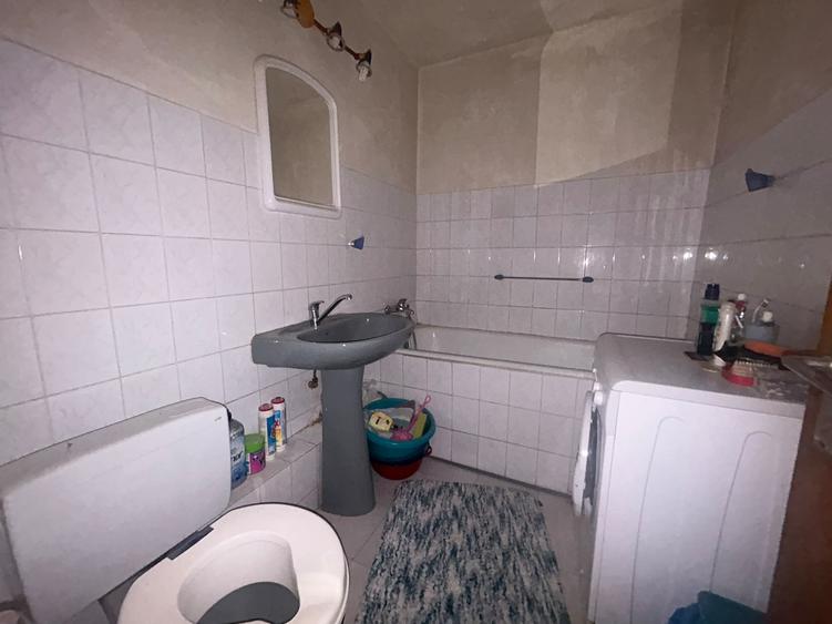 Apartament cu 4 camere decomandat în Tudor Vladimirescu