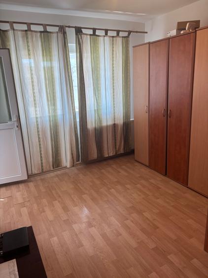 Garsonieră decomandată în Exterior Vest