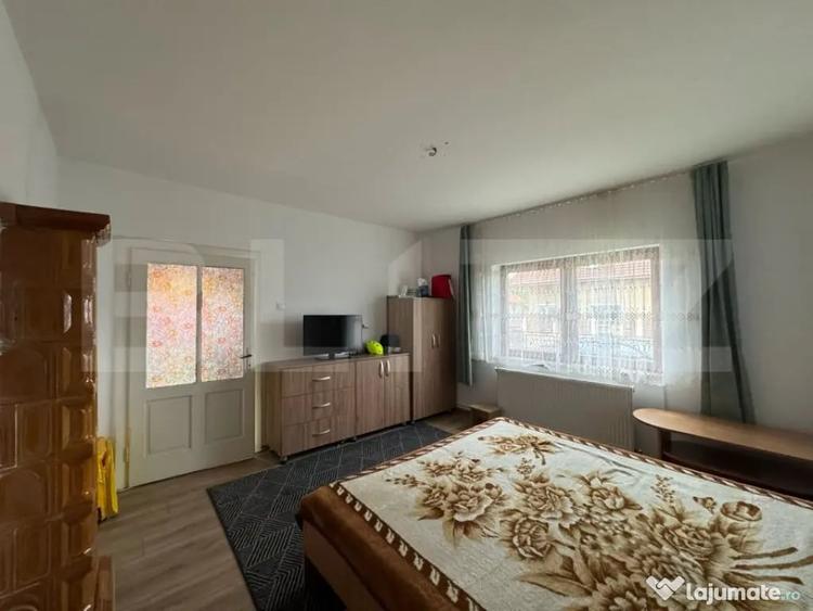 Casă cu 3 camere cu Teren 1080 Mp în Central