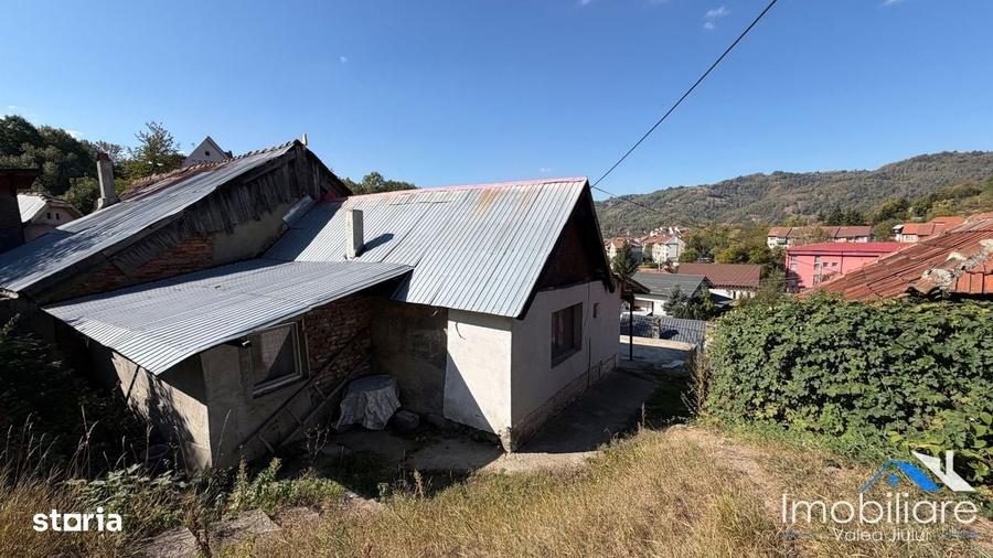 Casă cu 2 camere în Petros