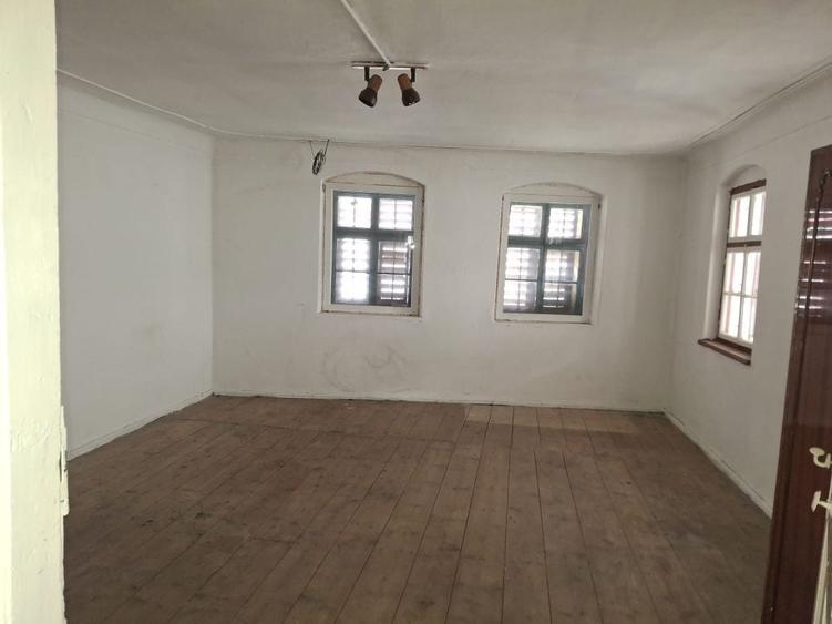 Casă cu 2 camere în Săliște