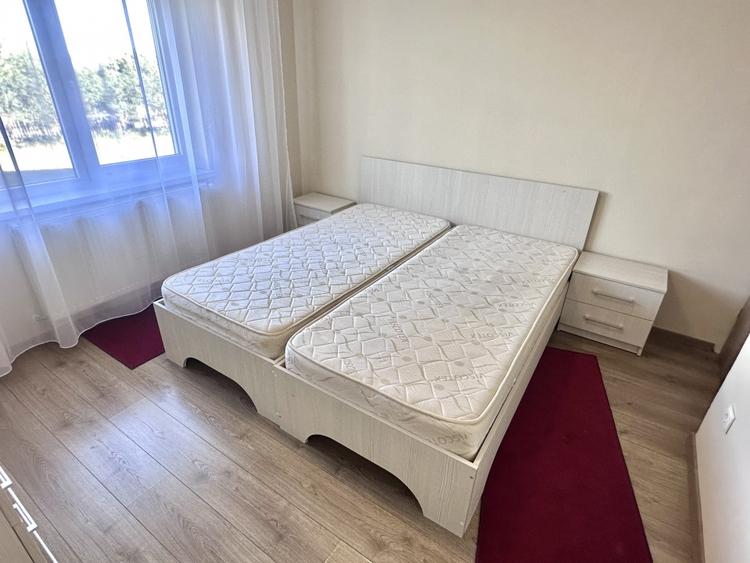 Apartament cu 3 camere decomandat, mobilat în Cetate