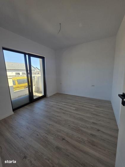 Casa individuala de tip P in suprafata de 90 mp. si teren 370 mp., Alb - 6