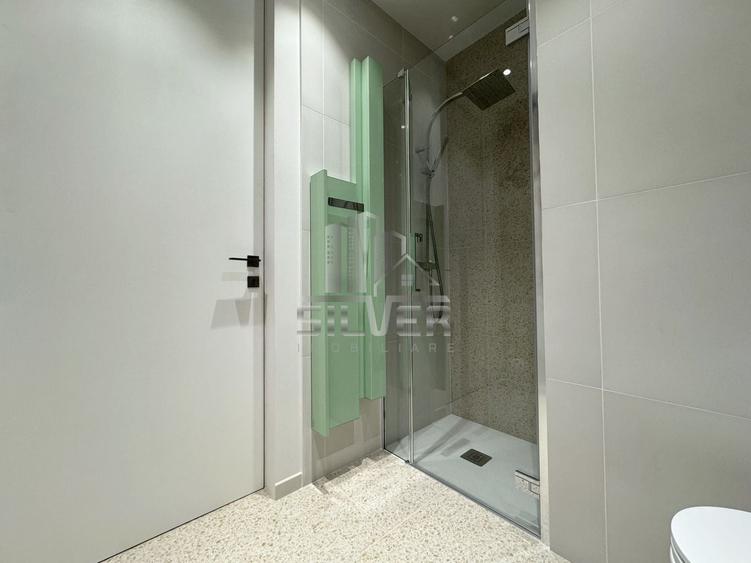 Apartament cu 3 camere semidecomandat, mobilat în Gheorgheni