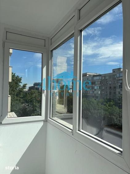 Apartament cu 3 camere în Tineretului