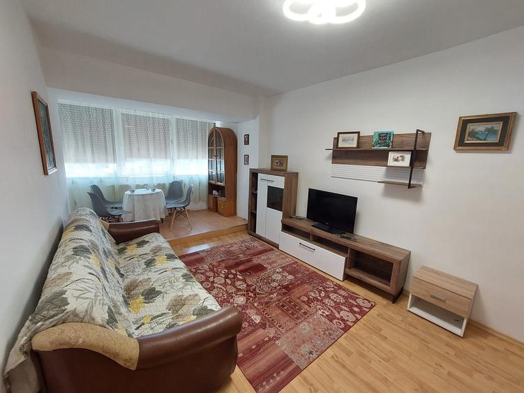 Apartament cu 2 camere decomandat în Ultracentral
