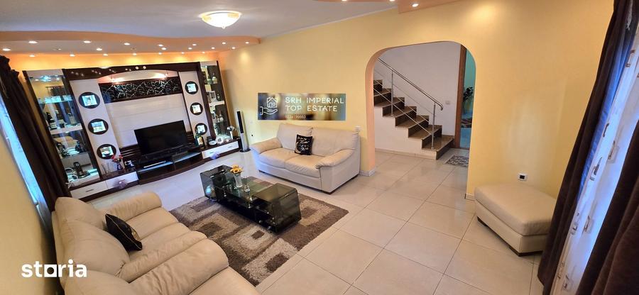 Casă cu 7 camere cu Teren 308 Mp în Agigea