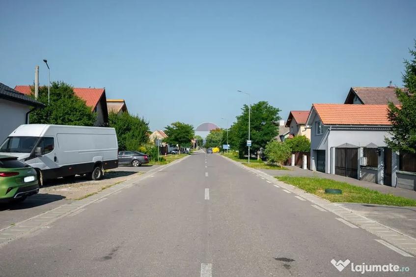Casă cu 3 camere cu Teren 93 Mp în Sânpetru