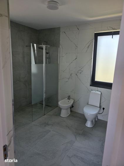 Casă cu 4 camere cu Teren 600 Mp în Central