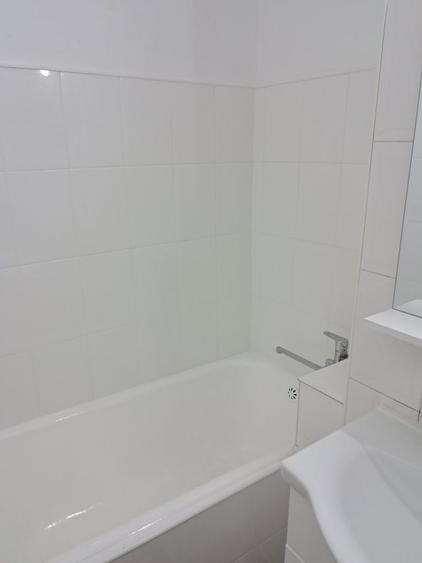 Apartament cu 3 camere decomandat în Unirii Sud