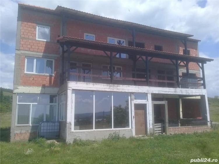 Casă cu 2 camere în Moldova Nouă