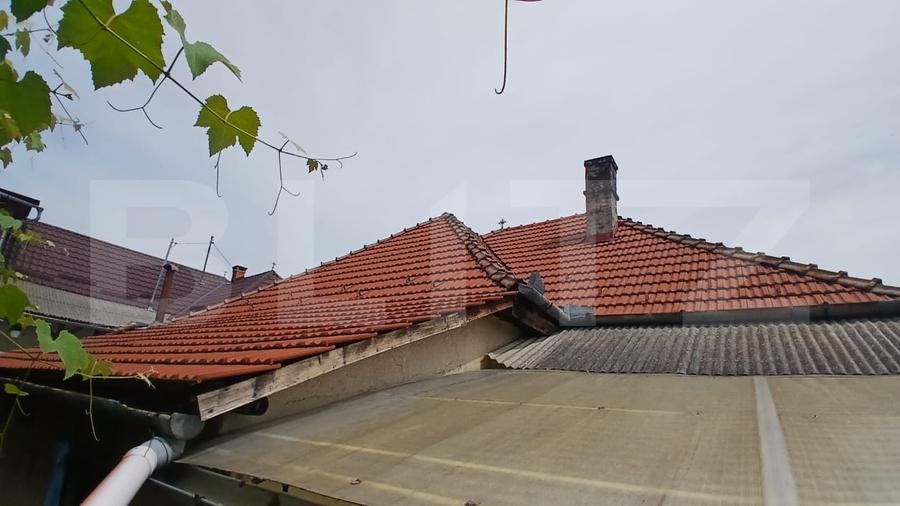 Casă individuală cu 3 camere cu Canalizare în Reghin