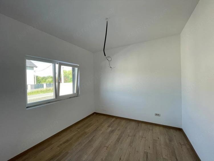 Casă cu 4 camere cu Teren 299 Mp în Ghiroda